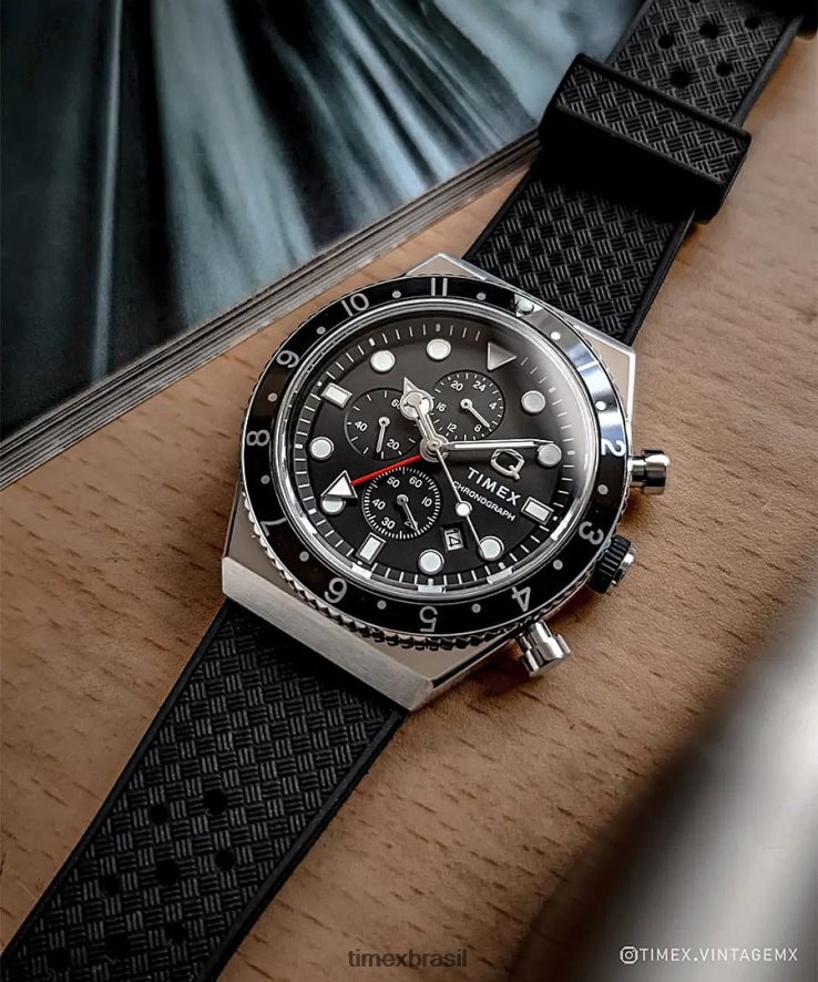 relógios | Q Timex homens relógio com pulseira de borracha sintética de 40 mm com cronógrafo de três fusos horários XFN60X62 aço inoxidável/preto